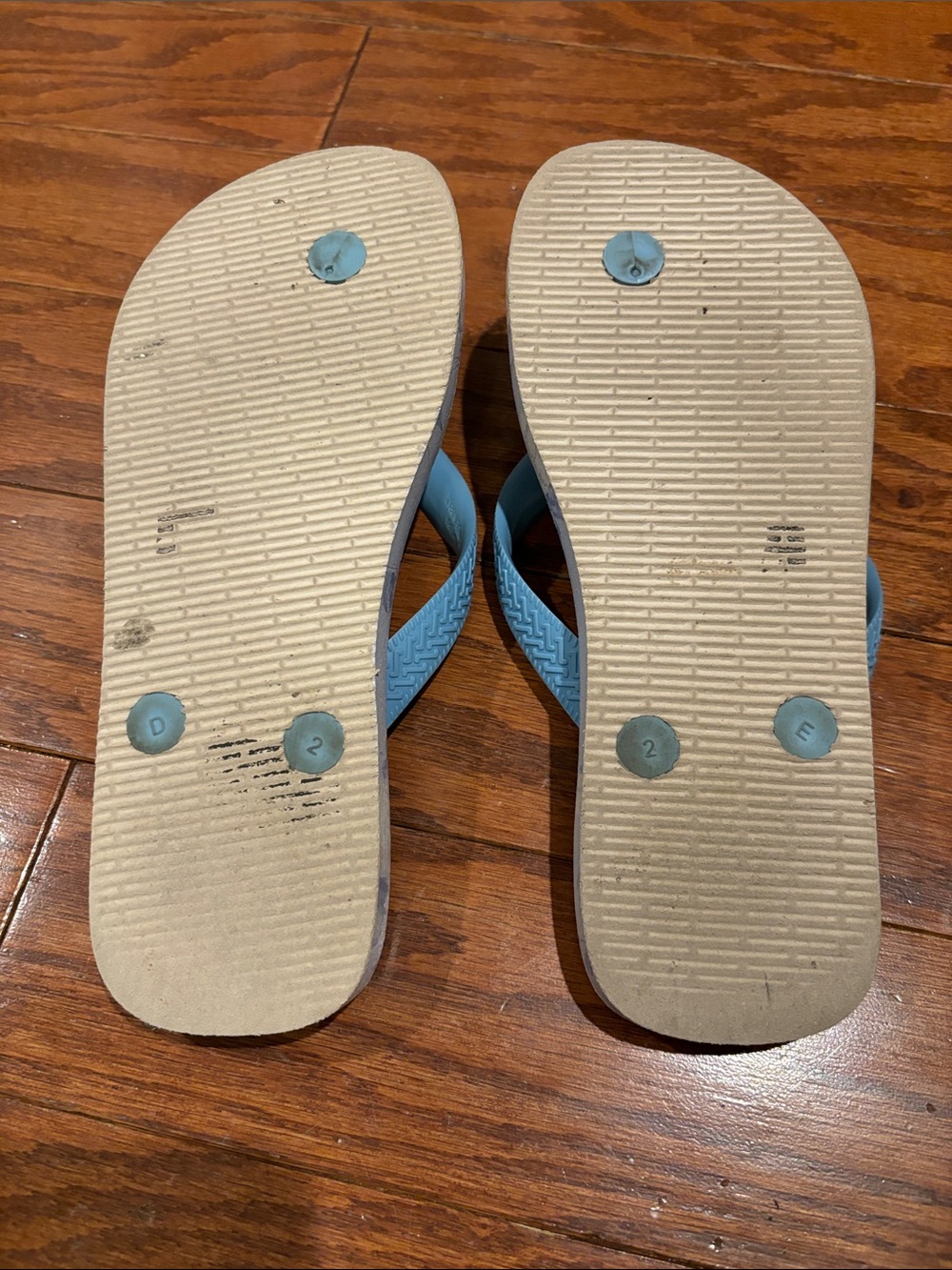 Havaianas Kids Floral Flip Flops in Light Blue and Gold - Picture 4 of 5